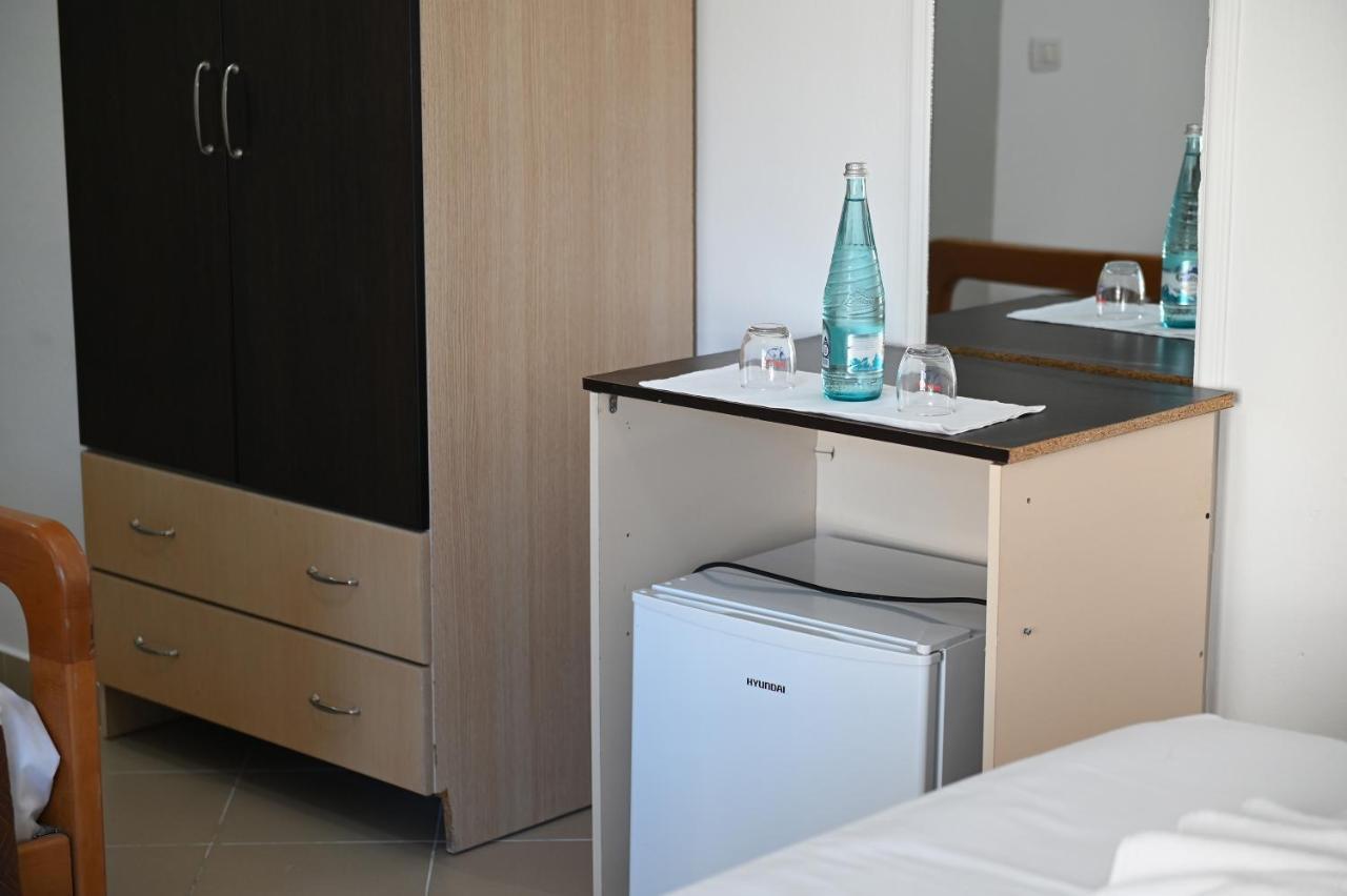 Vila Oxinn Kryemëdhej Esterno foto