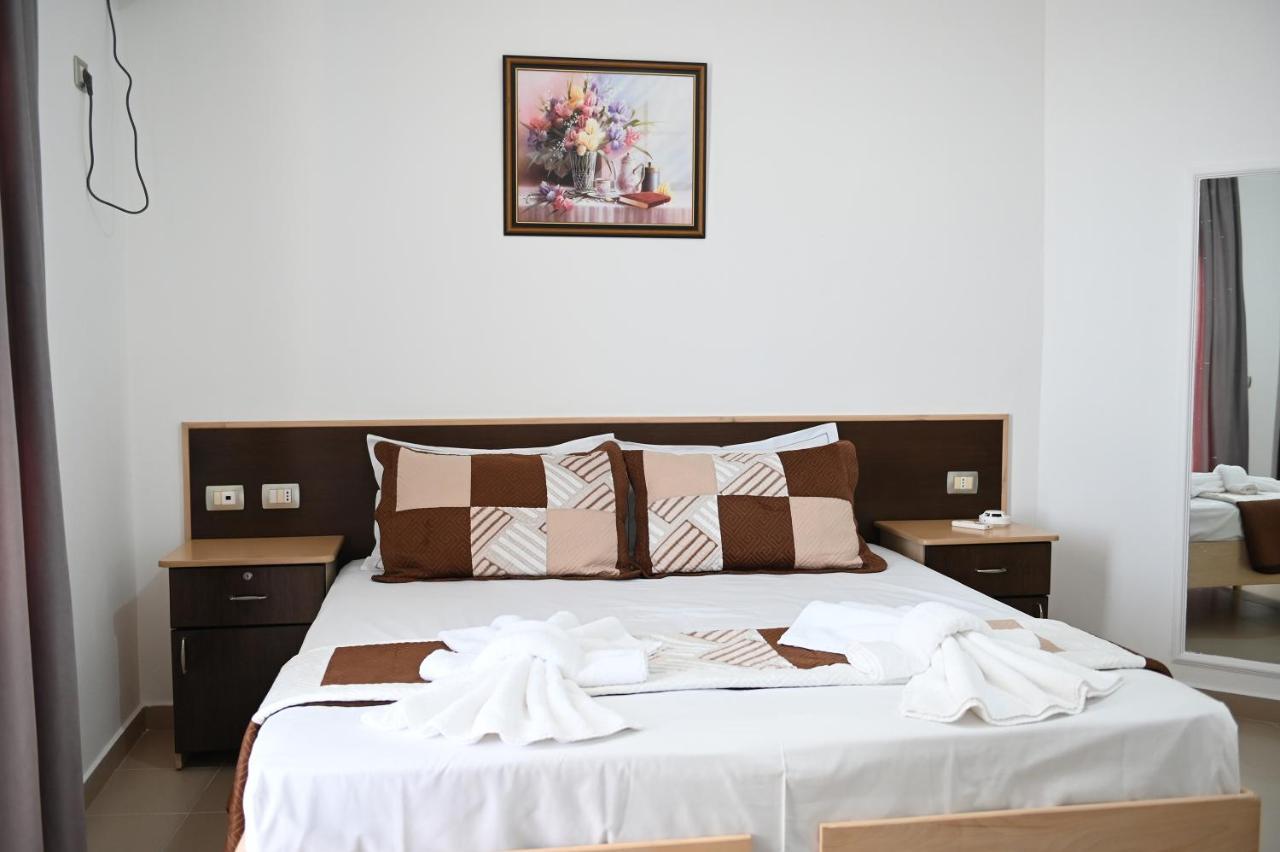 Vila Oxinn Kryemëdhej Esterno foto