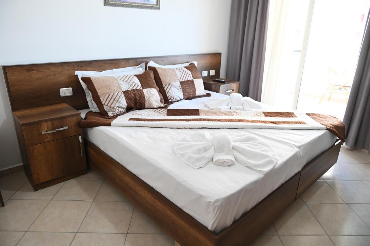Vila Oxinn Kryemëdhej Esterno foto