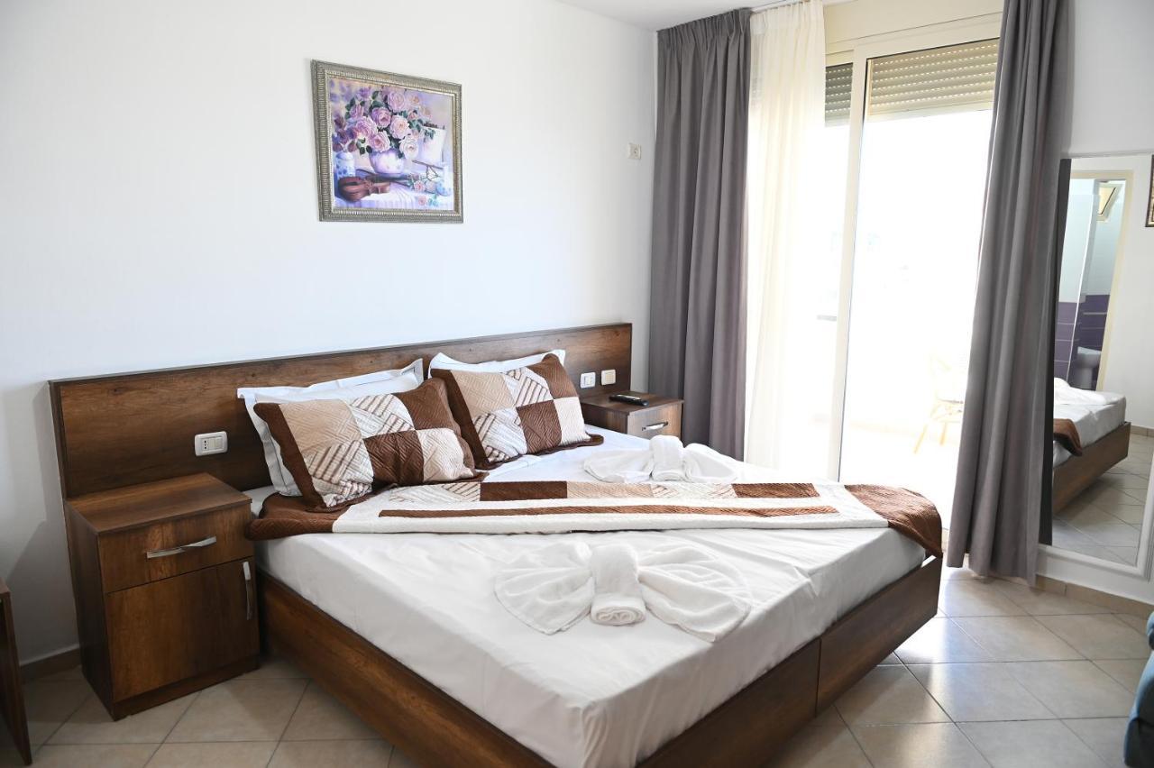Vila Oxinn Kryemëdhej Esterno foto