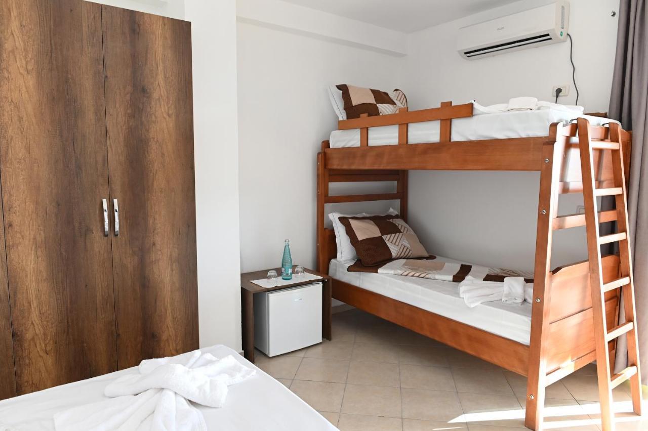 Vila Oxinn Kryemëdhej Esterno foto