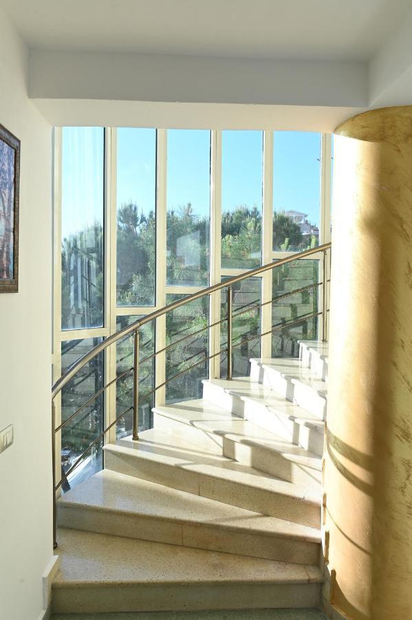 Vila Oxinn Kryemëdhej Esterno foto